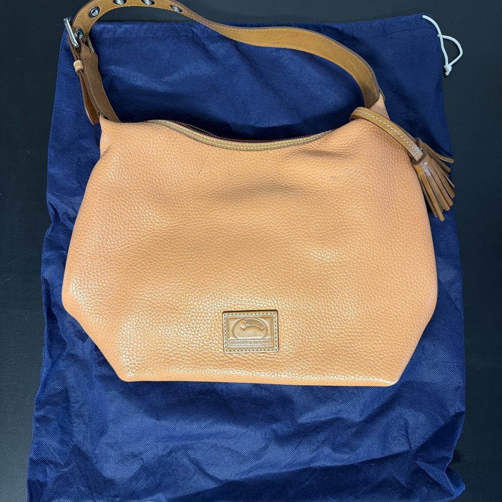 Dooney & Bourke Paige Sac Shoulder Bag Purse Zip Top Pebbled Leather Orange